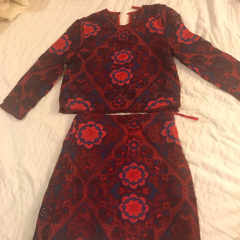 Beautiful Lace top & skirt